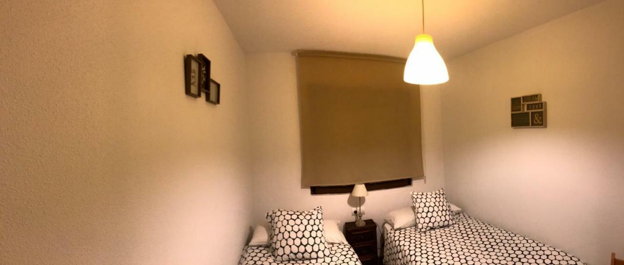 Casa De Las Flores - Apartamento Con Jardin Privado Frente A La Playa De Comillas Ngoại thất bức ảnh