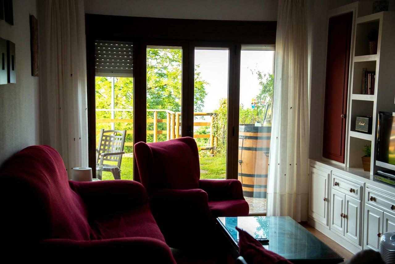 Casa De Las Flores - Apartamento Con Jardin Privado Frente A La Playa De Comillas Ngoại thất bức ảnh